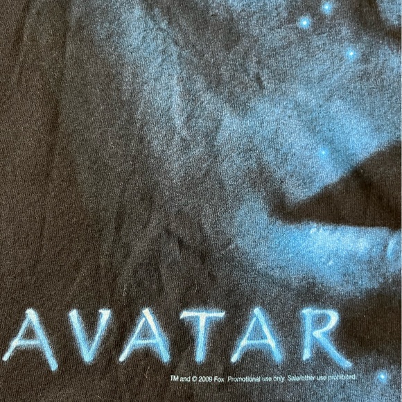 Avatar movie promo shirt. Size large black front and back print. - Picture 4 of 7